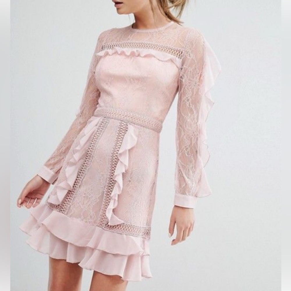 Pink lace chiffon dress new size 4